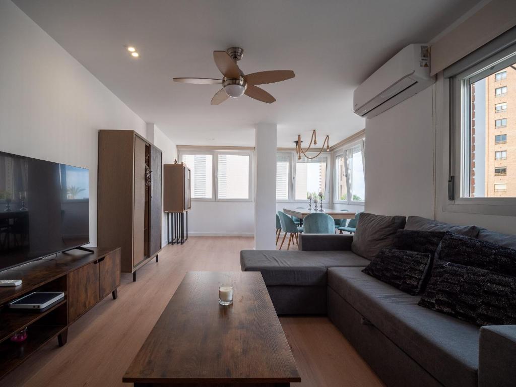 2BR Ocean II Flat - Parking & 2min to Levante Beach, Benidorm