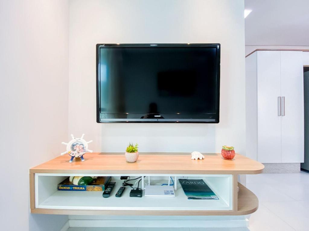 Praia de Palmas Apto com Suíte a 450m do Mar 0499, Governador Celso Ramos