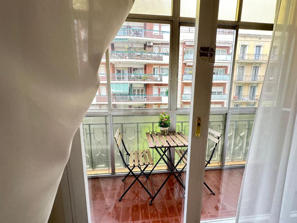 Apartamento en Viladomat - 3