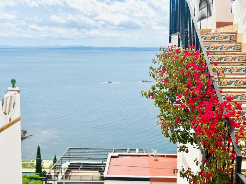 Casa soleada en Roses con piscina comunitaria y parking - ES-258-146 - 2