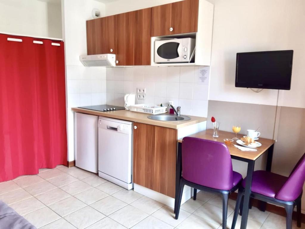 Apartment on the foot of slopes in Guillaumes - 3