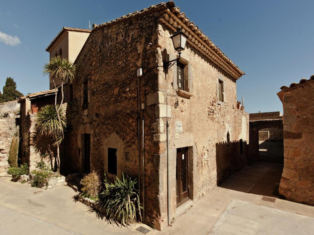 Apartment in Girona near the Beach, Girona