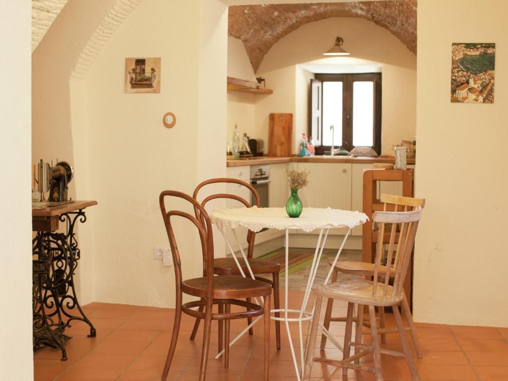 Apartment in Girona near the Beach - 3