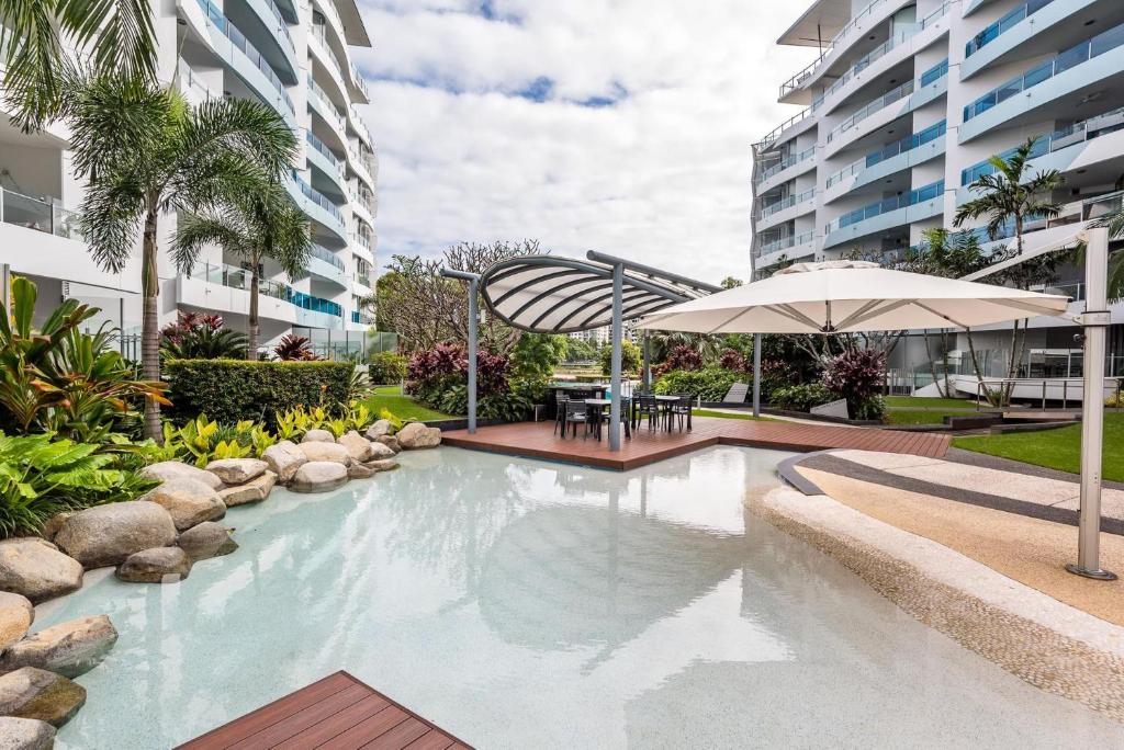 West End Getaway - Heated Pool located inside the WaterEdge, Brisbane