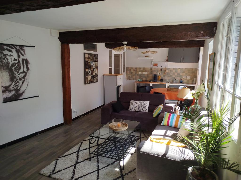 Appartement T3 2 chambres plein centre ville - 1
