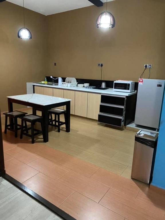 Suria Suites Apartment & Guesthouse