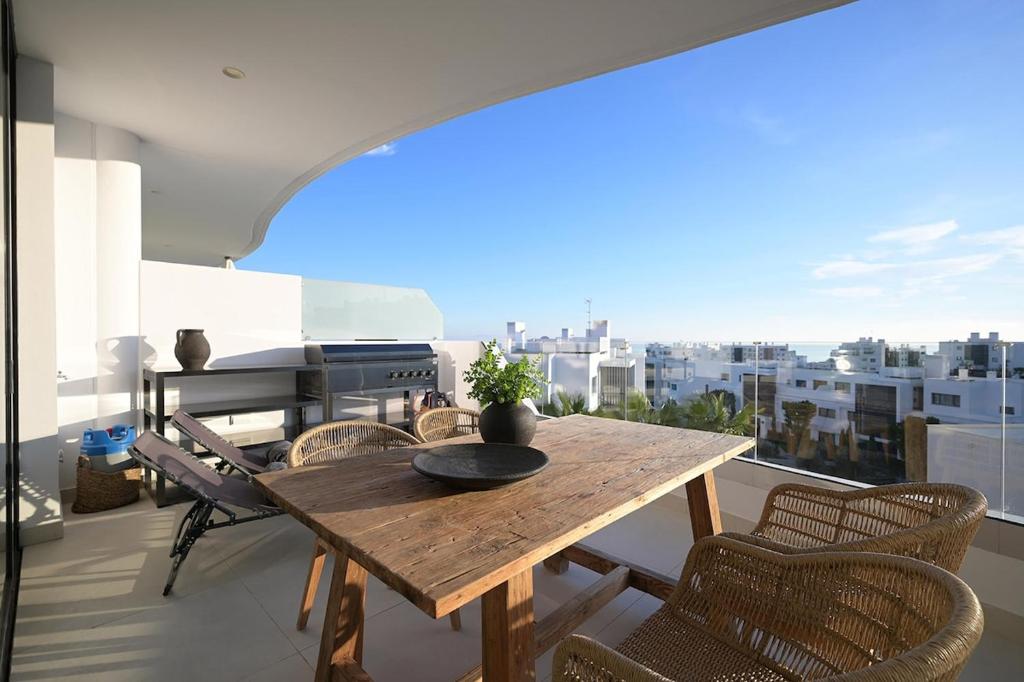 HigueronWest217 Stunning Sea Views 2 Pools - 5