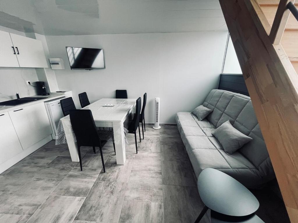 Studio tout neuf à Canet plage - 2