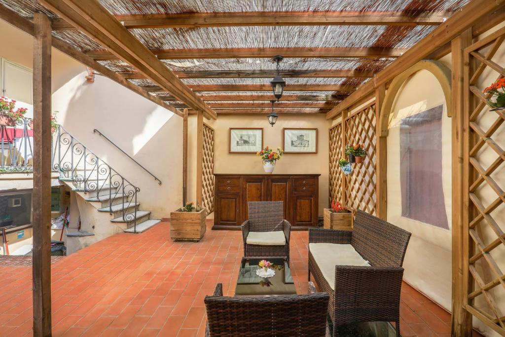Antica Residenza Santa Chiara -City Center - 2