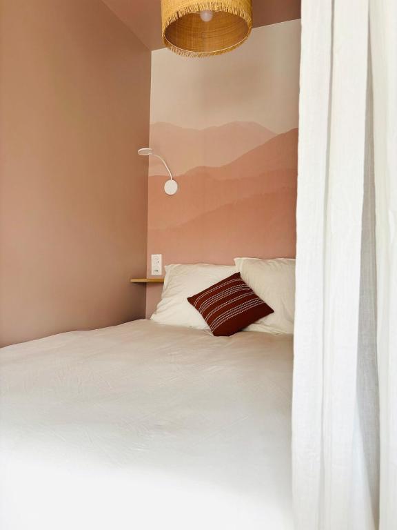 L Atelier - Studio near Hospital Centers - 4