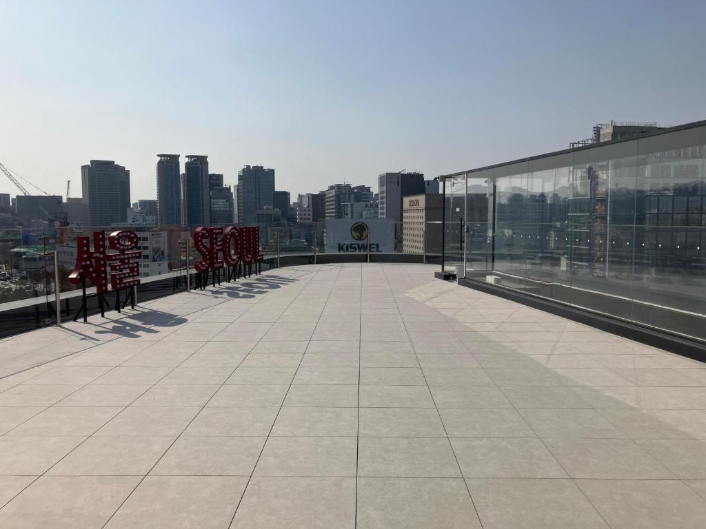 홈즈 레드 명동 객실 전경