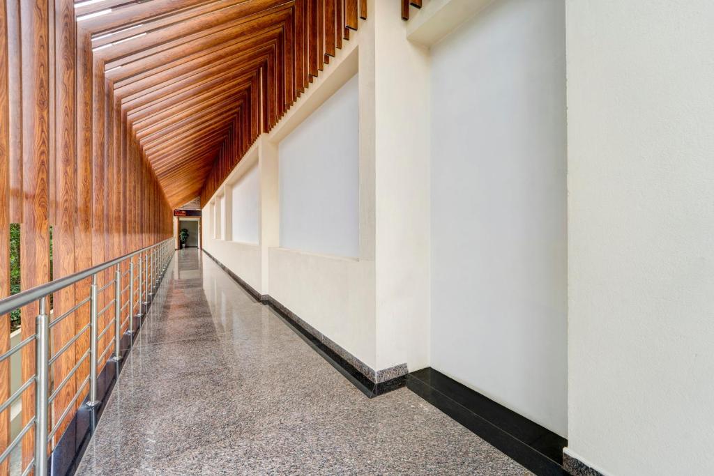 フロント・ロビー