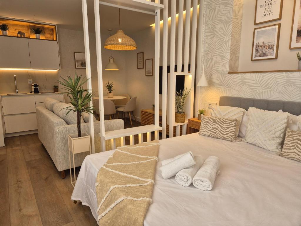 WintowinRentals Goleta Suites 2C, Málaga