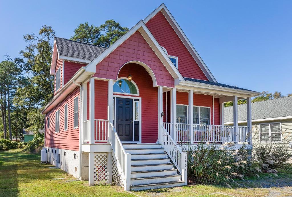 Ariels Grotto, Birch Town