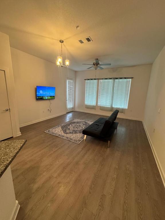 Leander Gem Near Austin, Leander