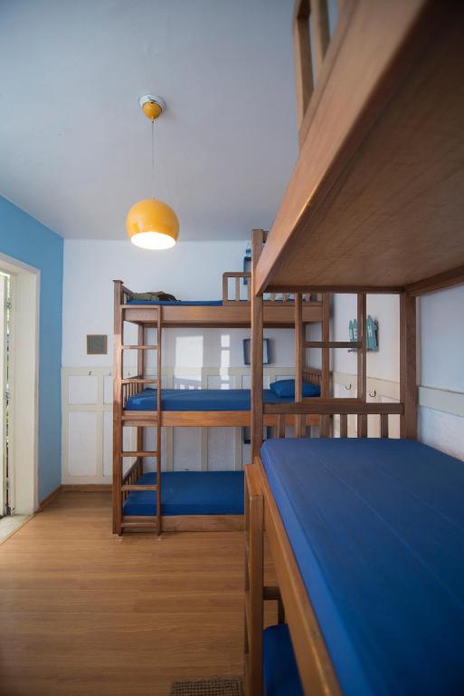 Bed in 6-Bed Mixed Dormitory Room with Air Conditioning