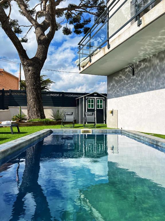 Le Grand Pin villa Climatisée, Piscine, Rooftop - 4