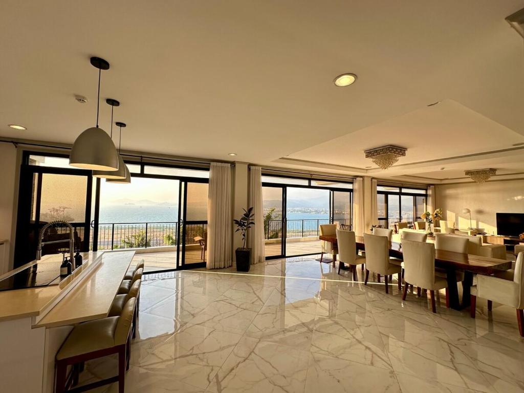 Majestic View of Subic Bay, Subic Bay Intl