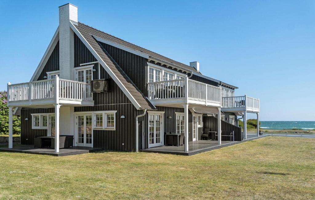 Apartment Klint Strandvej Nykøbing Sj Vi, Højby