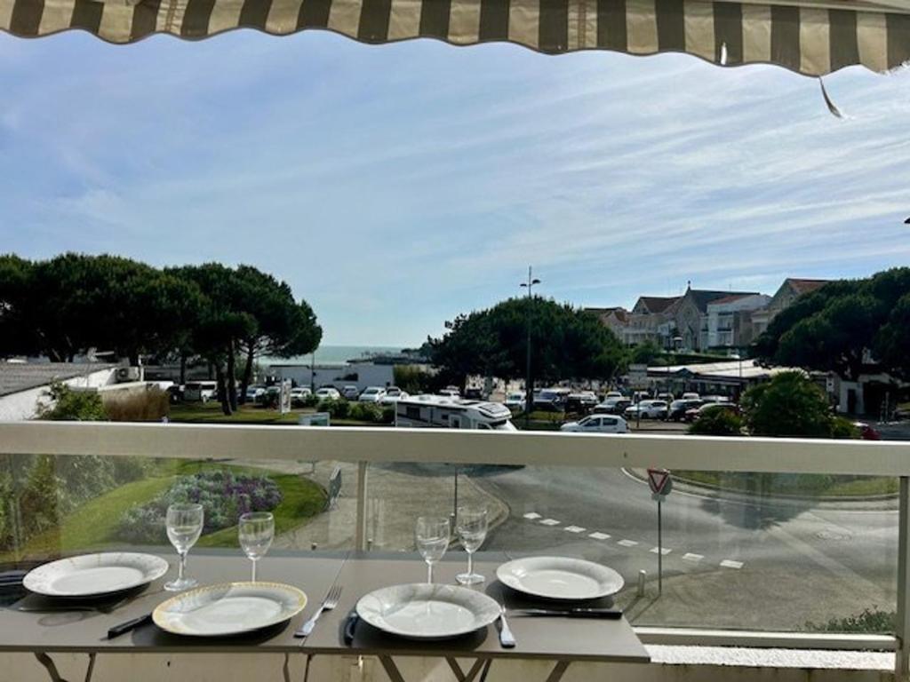 Appartement 3 pièces proche de la plage avec parking - FR-1-494-146 - 1