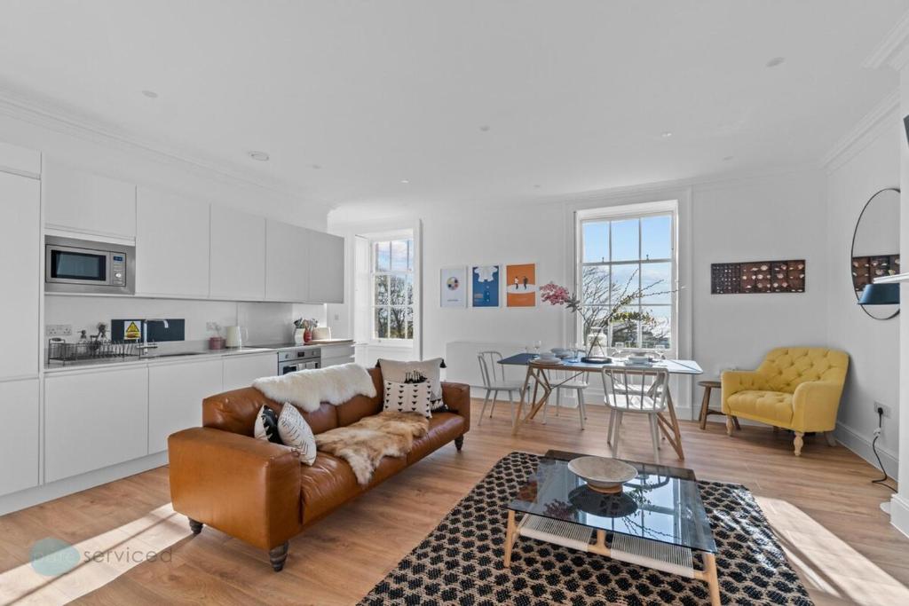 Churchills Residence By Pureserviced, Plymouth