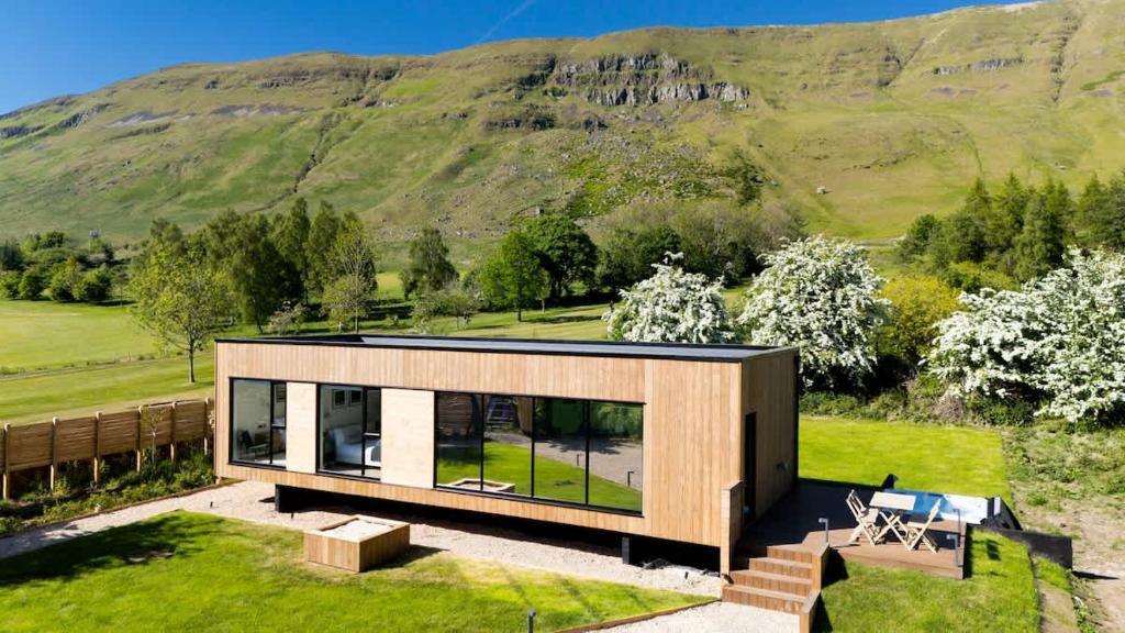 Retreat to the Campsies, Lennoxtown
