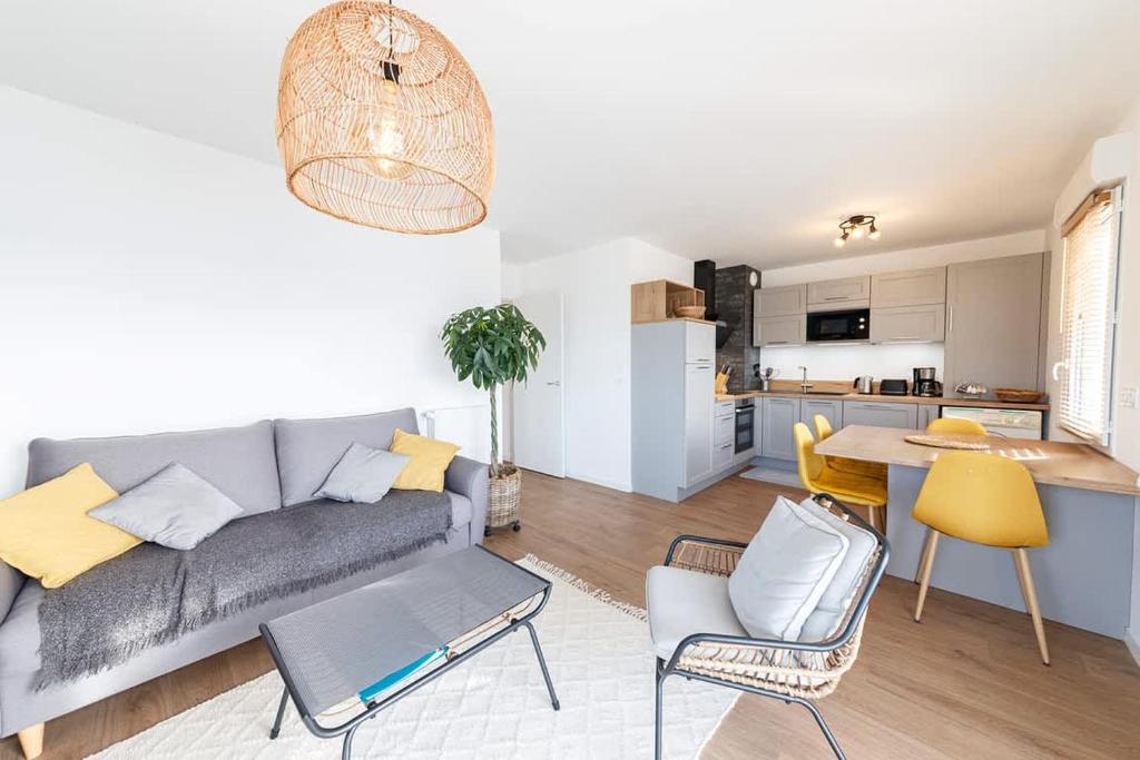 Le Magellan - logement neuf, parking, grand balcon, Dinard