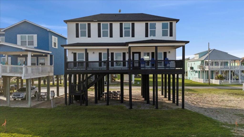 Shore Thing, Bolivar Peninsula