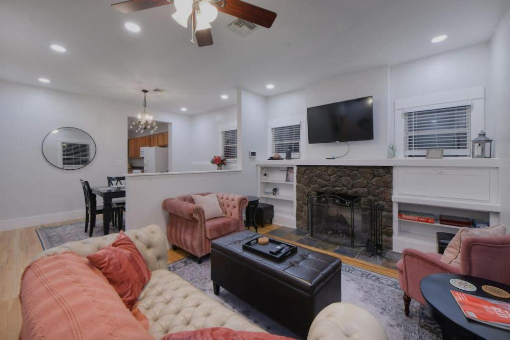 Two In One University Buy-Out, Tucson