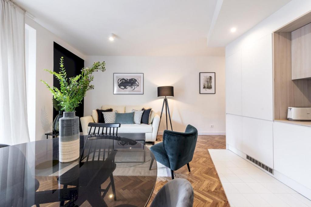 Modern Stylish - 1BD 1BTH - Opera - 5
