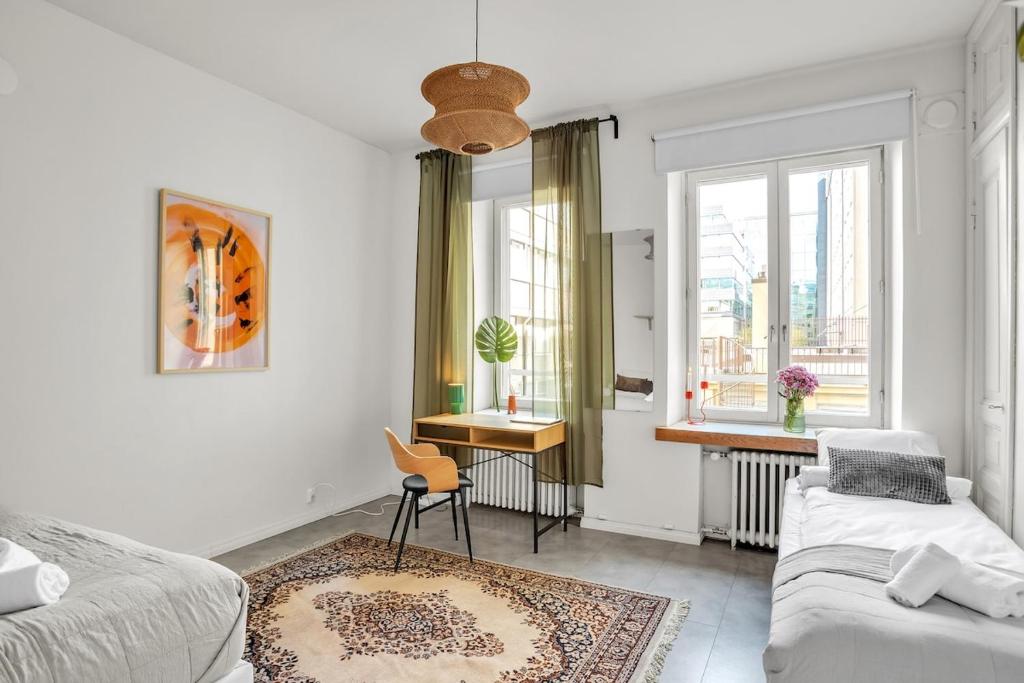 Red Bauhaus Kamppi Square 35m tram bus Wi-Fi, Helsinky