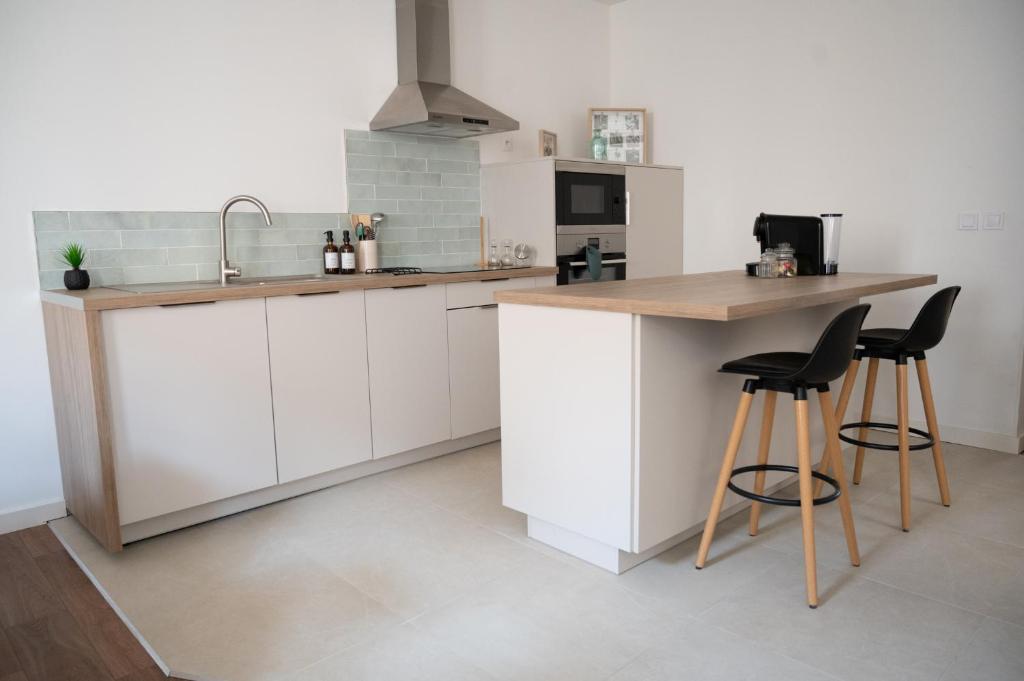 Lou Cabanot - Appartement lumineux 3 chambres - Parking Gratuit - 3