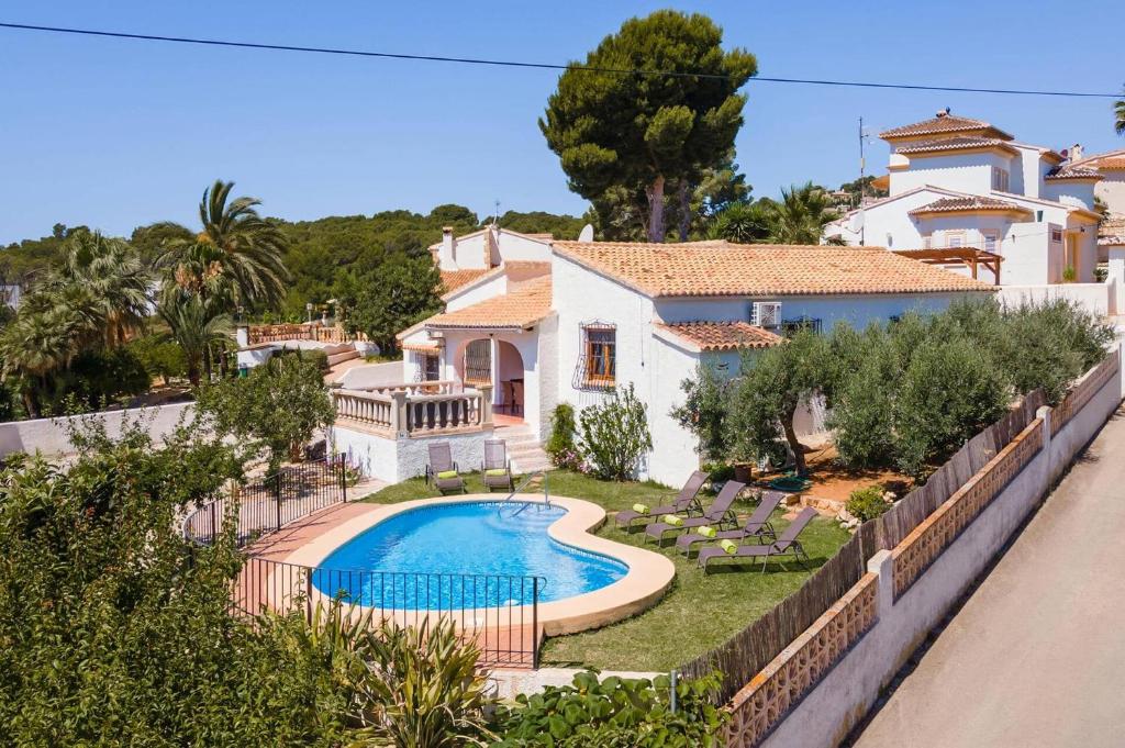 Villa Elche by Villa Plus - 3