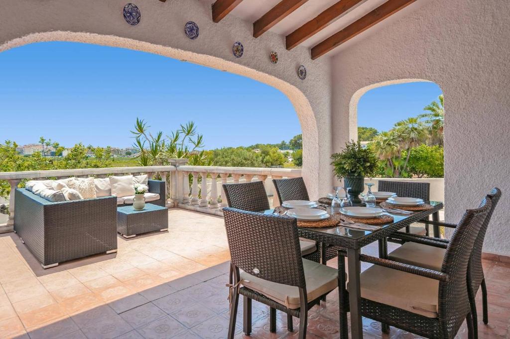 Villa Elche by Villa Plus - 4