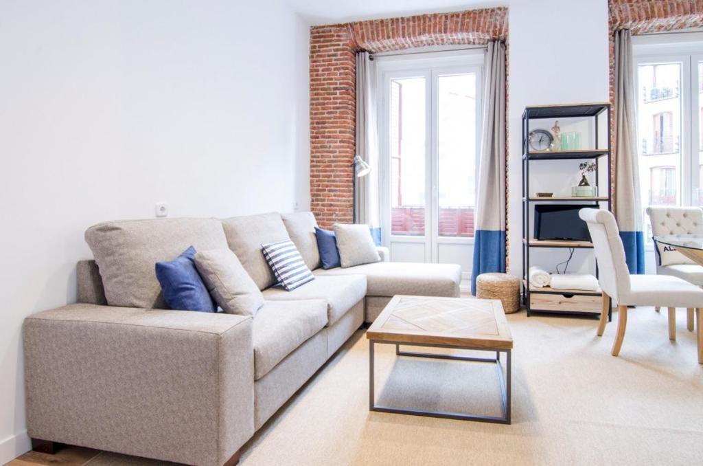 Cozy with Balconies - 1Bedroom 1Bathroom - Sol - 4
