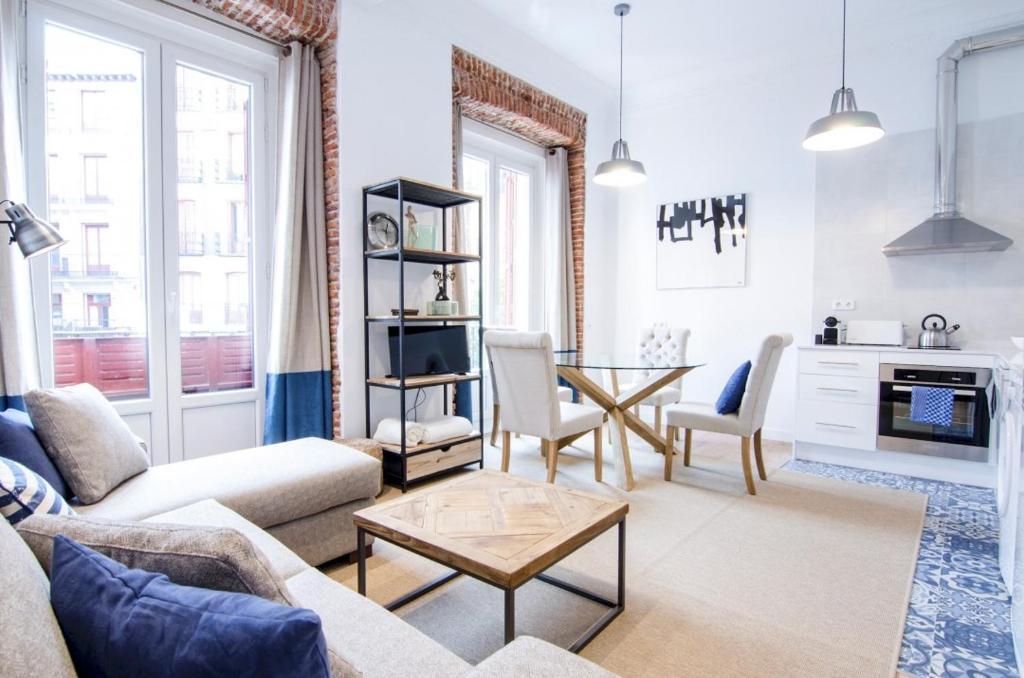 Cozy with Balconies - 1Bedroom 1Bathroom - Sol - 5