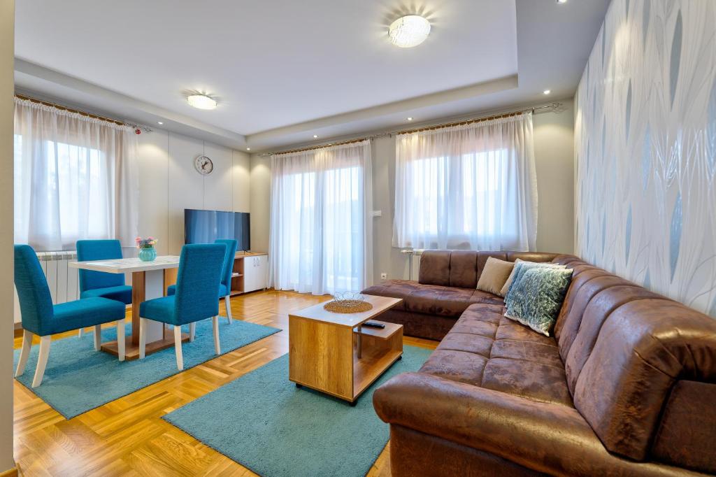 Apartment Mat 1, Zlatibor