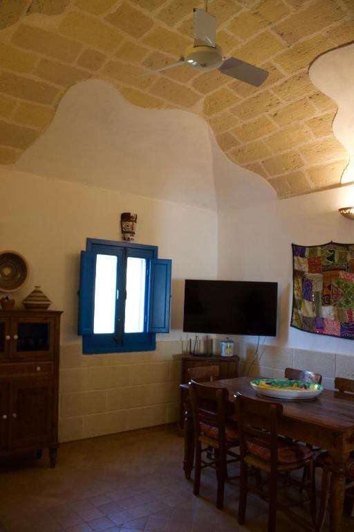 Casa Garibaldi , Piazza Sant'anna Favignana - 4