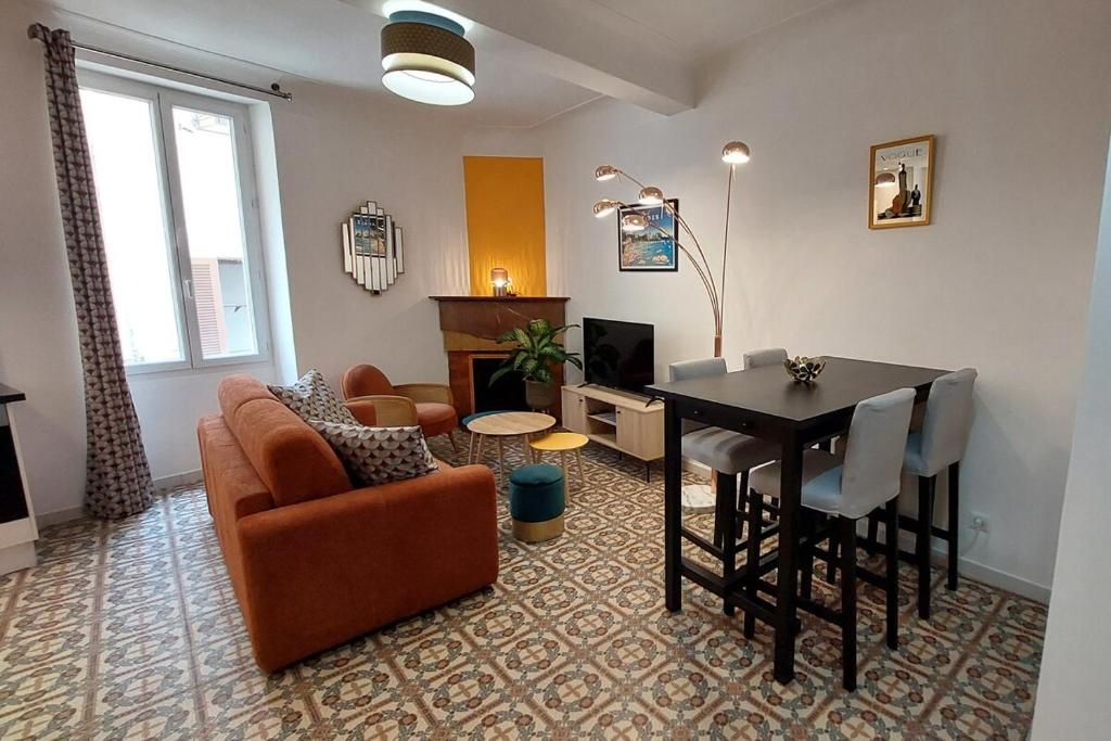 Chic 1 Bedroom Apartment - 3 Star Rated - 4