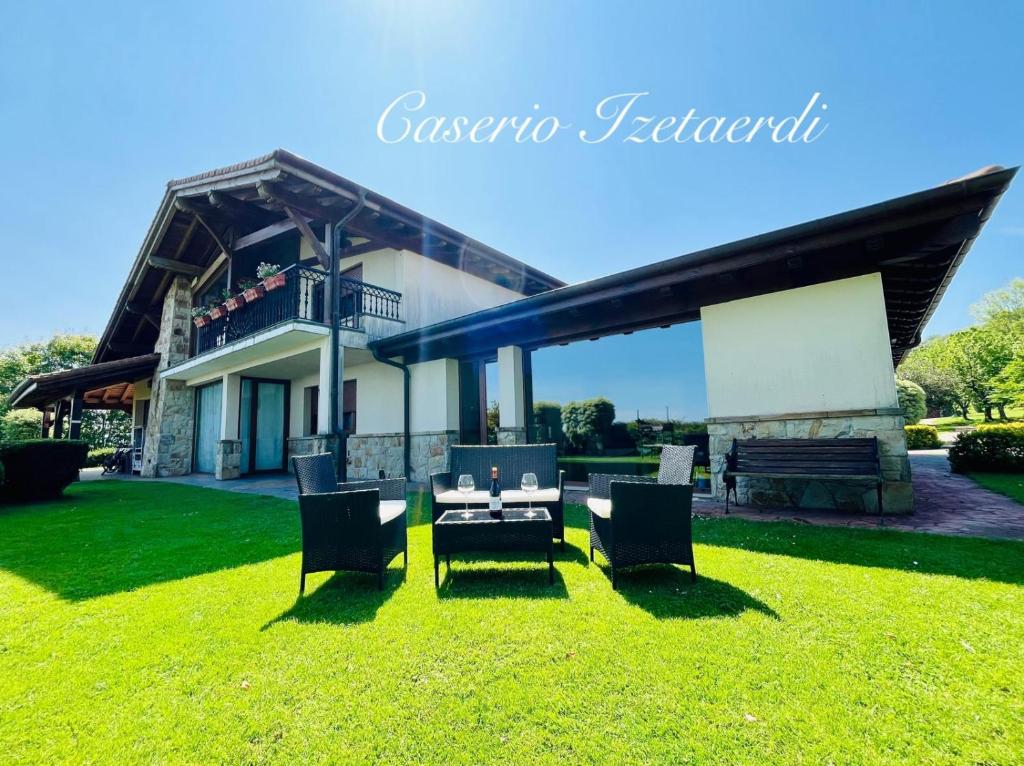 Izetaerdi - Casa con encanto y vistas únicas by Egona, Zarautz