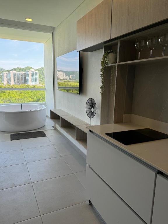 Aparta Suite con jacuzzi y vista al mar - 5