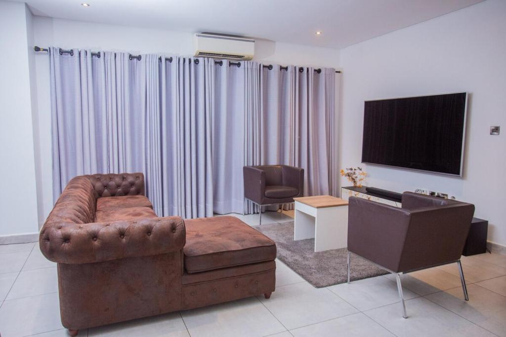 The Signature Luxury- 2 Bedrooms Apartment, Accra