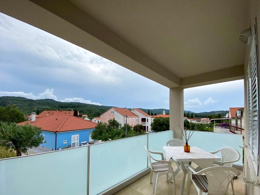 Apartments with parking spaces Korcula - 180 전경