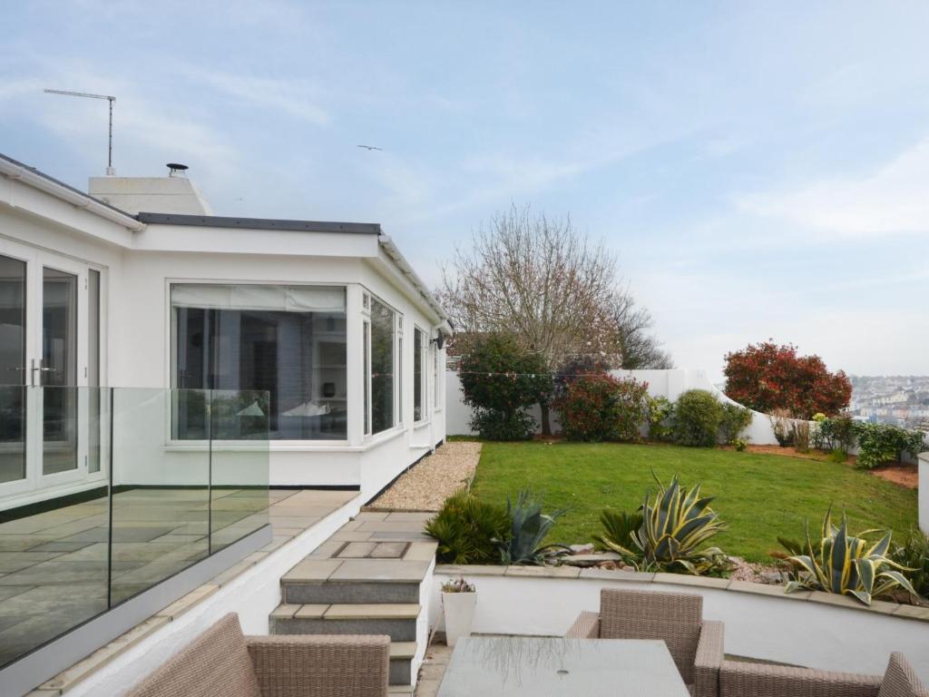 4 Bed in Brixham 76402, Brixham