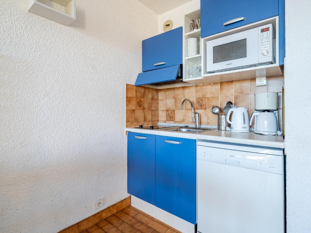 Appartement pour 8, spacieux séjour, vue mer, Wi-Fi inclus - FR-1-827-20 - 2