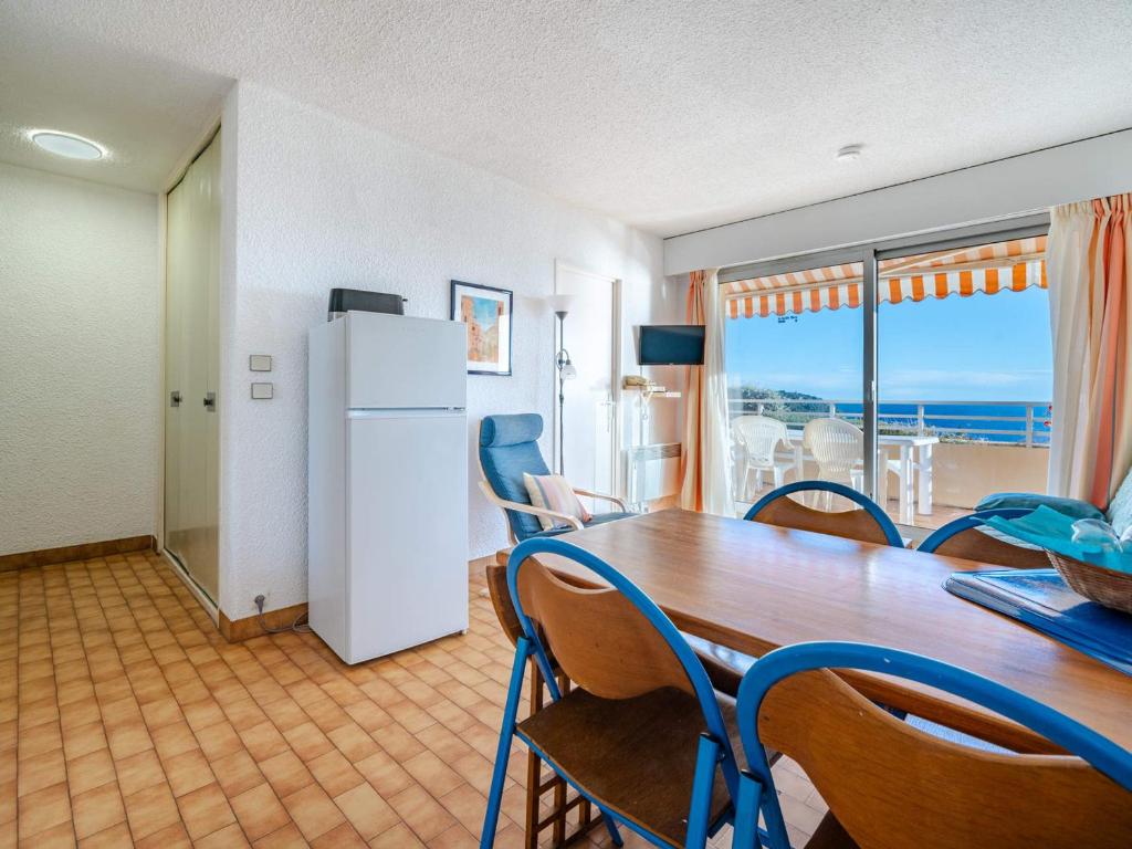 Appartement 8 personnes avec Wi-Fi, vue mer - FR-1-827-16 - 2