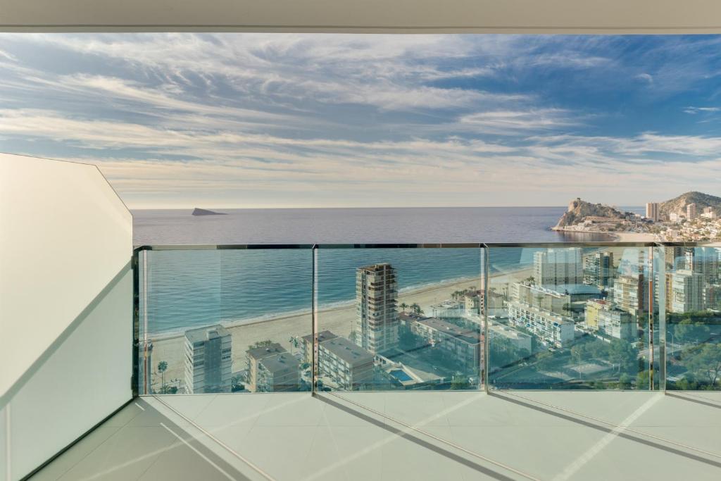 Sunset Drive 78 by Costa Activa Rentals, Benidorm