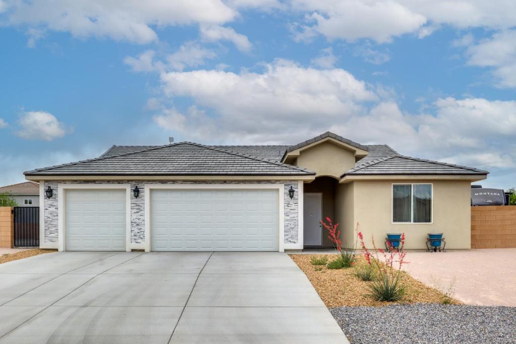 Patio and Fenced-In Yard Desert Oasis in Pahrump!, Pahrump