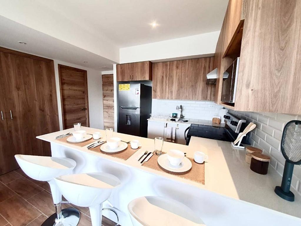 Xirafeg - Cendana 804A, Estación Pamplona