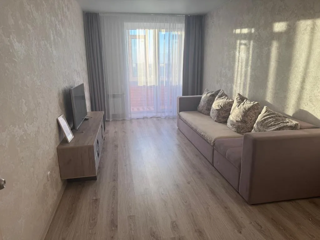 2-х комнатная квартира в районе Костанай плаза, hotel in Kostanay